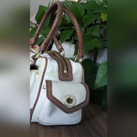 Vintage Coach Sateen Satchel Handbag. - Picture 4 of 15